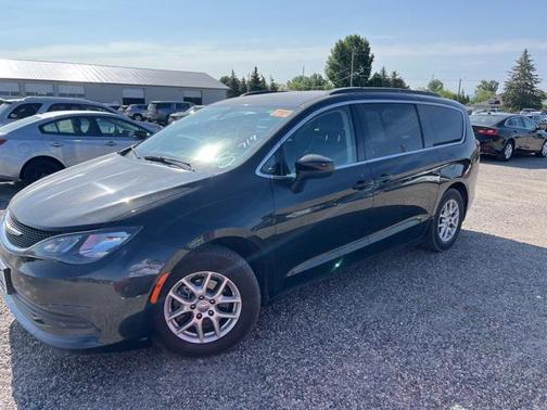 2020 Chrysler Voyager LXI