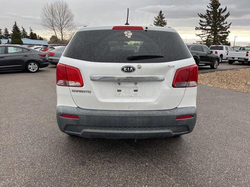 2011 Kia Sorento LX