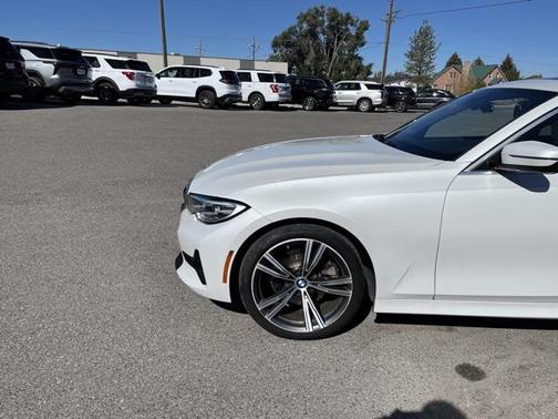 2019 BMW 330 330i