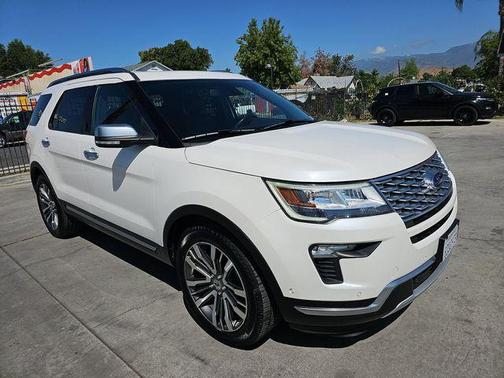 White Platinum Metallic Tri-Coat 2018 Ford Explorer Platinum