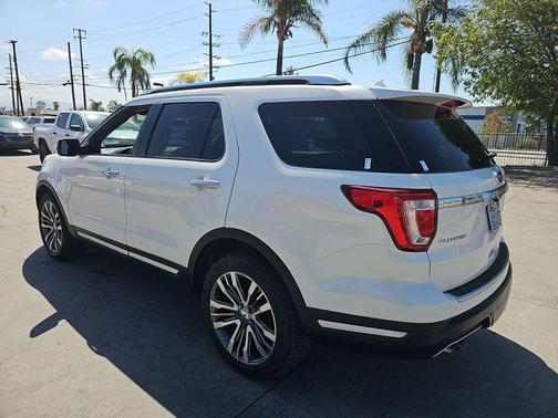 White Platinum Metallic Tri-Coat 2018 Ford Explorer Platinum