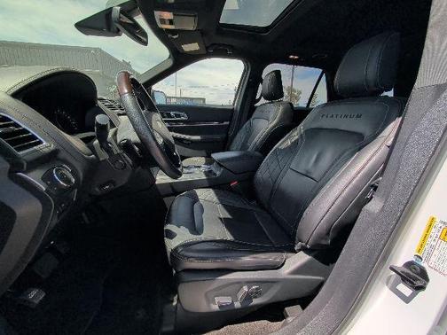 White Platinum Metallic Tri-Coat 2018 Ford Explorer Platinum