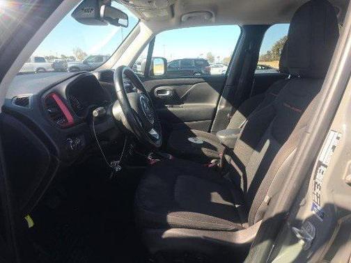 2021 Jeep Renegade Trailhawk