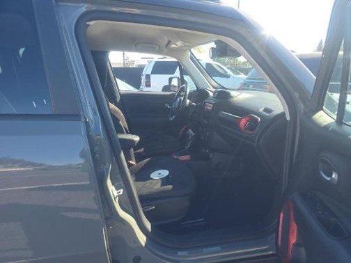 2021 Jeep Renegade Trailhawk