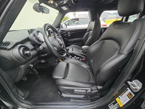 2016 MINI Hardtop Cooper