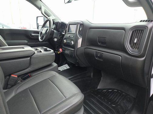 2023 GMC Sierra 2500 Pro