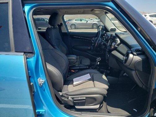 2016 MINI Hardtop Cooper