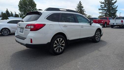 Crystal White Pearl 2016 Subaru Outback 2.5i Limited