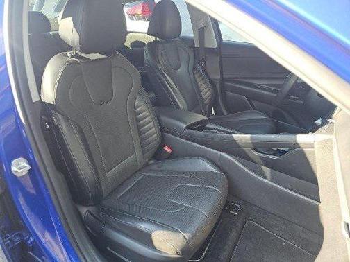 2023 Hyundai ELANTRA HEV Limited