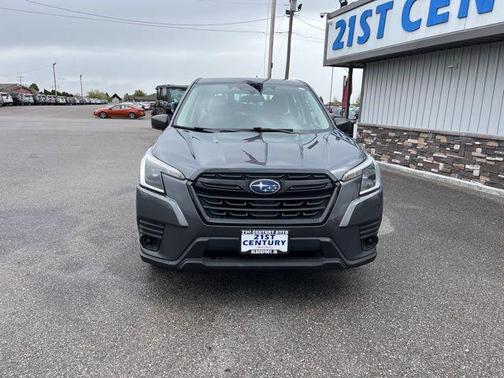 Magnetite Gray Metallic 2023 Subaru Forester Base