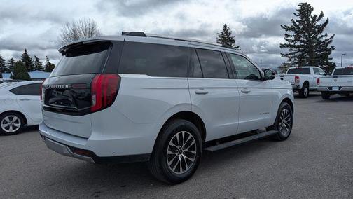 2025 Ford Expedition Platinum