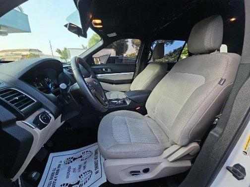 2018 Ford Explorer Base