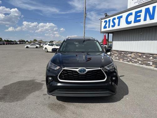 2023 Toyota Highlander Hybrid XLE