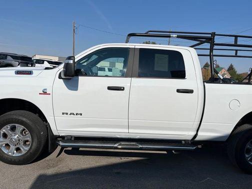 2023 RAM 2500 Big Horn Crew Cab 4x4 6'4' Box