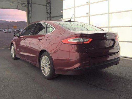 2016 Ford Fusion Hybrid SE