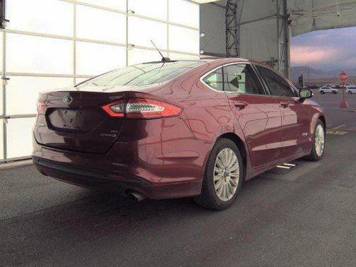 2016 Ford Fusion Hybrid SE