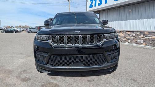 2023 Jeep Grand Cherokee Laredo