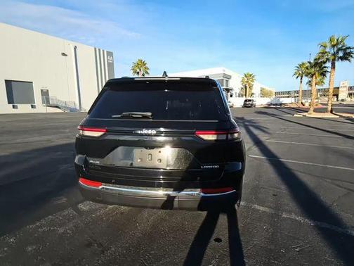 2023 Jeep Grand Cherokee Laredo