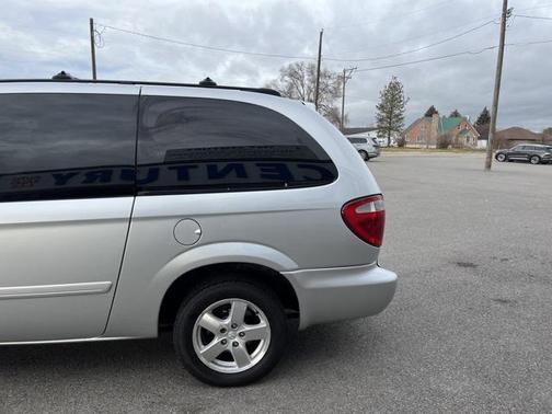 2005 Dodge Grand Caravan SXT