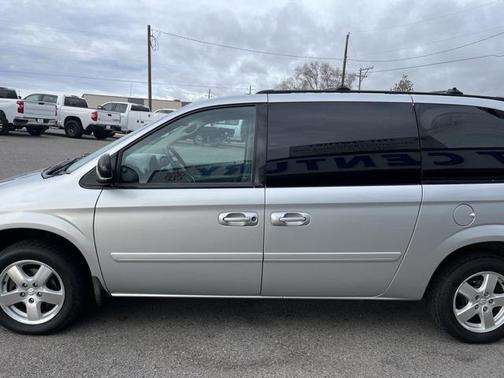 2005 Dodge Grand Caravan SXT
