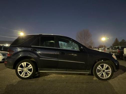 2010 Mercedes-Benz M-Class 4MATIC