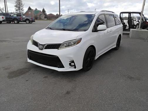2018 Toyota Sienna SE Premium