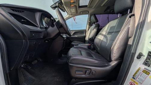 2018 Toyota Sienna SE Premium