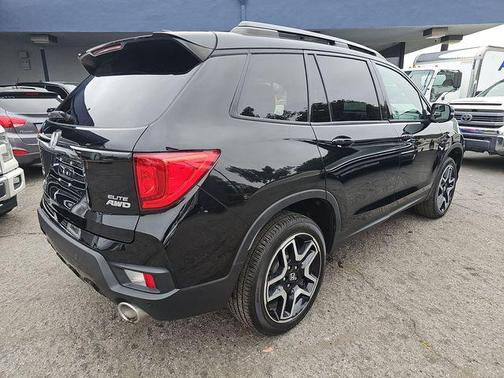Crystal Black Pearl 2022 Honda Passport AWD Elite