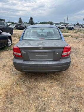 2004 Kia Rio Base