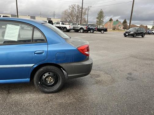 2004 Kia Rio Base