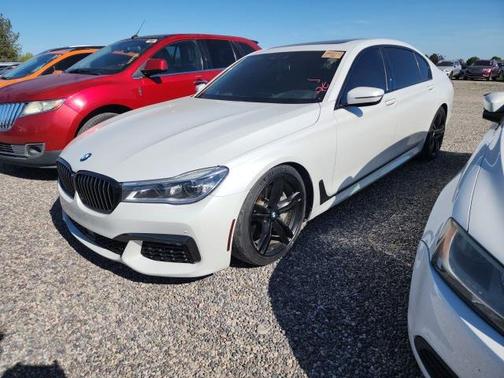 2019 BMW 750 I