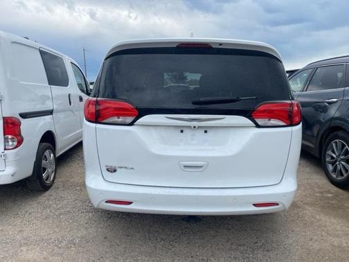 2017 Chrysler Pacifica Touring