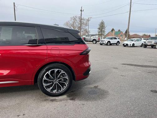 2024 Lincoln Nautilus Reserve