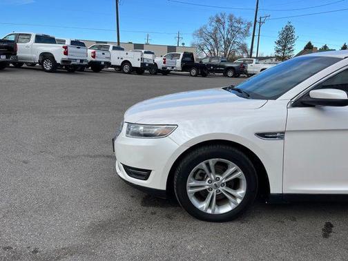 2019 Ford Taurus SEL
