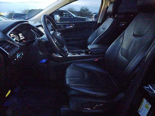 Black Metallic 2019 Ford Edge Titanium