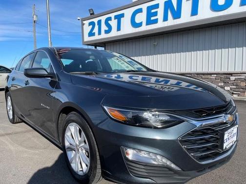 Photo 1 of 33 of 2020 Chevrolet Malibu LT