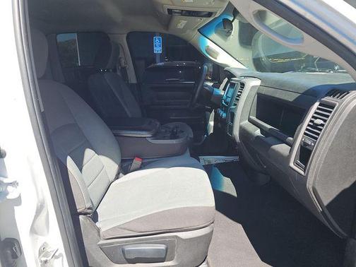 Bright White Clearcoat 2022 RAM 1500 Tradesman