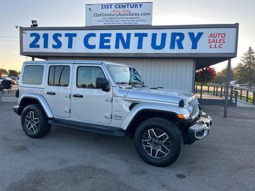2024 Jeep Wrangler 4-Door Sahara 4x4
