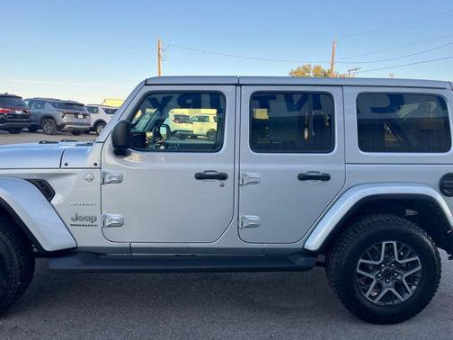 2024 Jeep Wrangler 4-Door Sahara 4x4