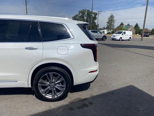2023 Cadillac XT6 Premium Luxury AWD