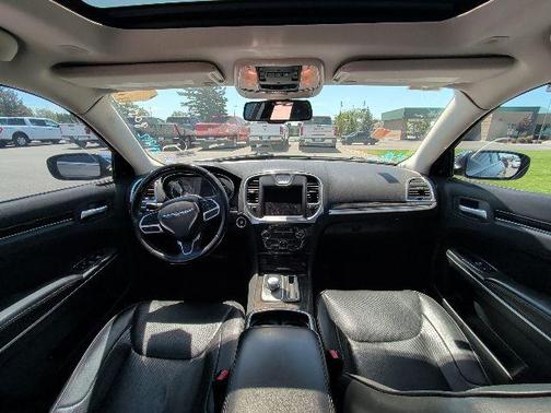 Granite Crystal Metallic Clearcoat 2018 Chrysler 300 Limited