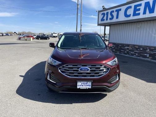 2023 Ford Edge Titanium