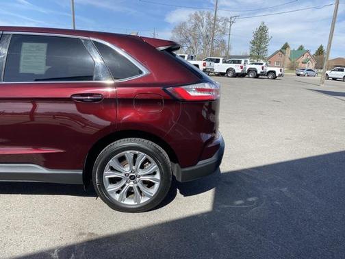 2023 Ford Edge Titanium