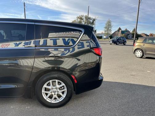 2018 Chrysler Pacifica Touring