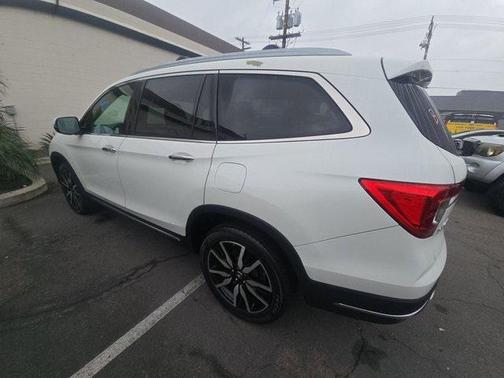 2020 Honda Pilot Touring 8-Passenger