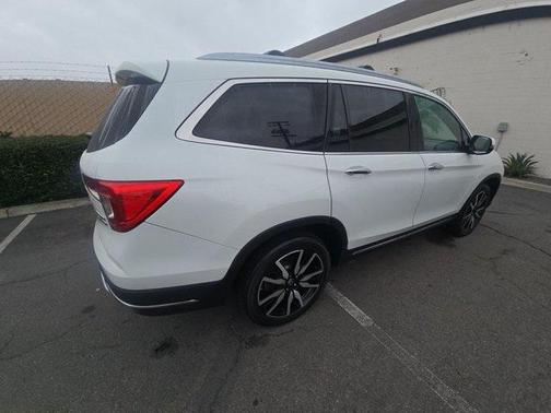 2020 Honda Pilot Touring 8-Passenger