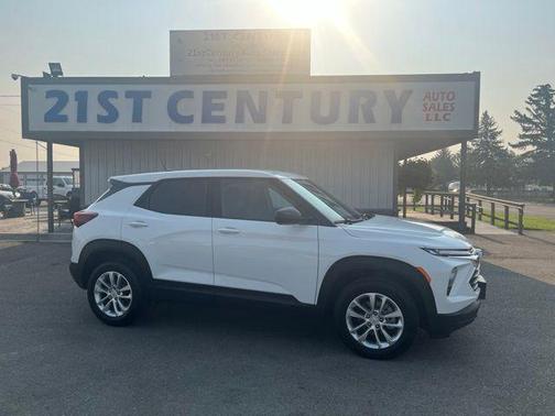 Summit White 2024 Chevrolet Trailblazer LS