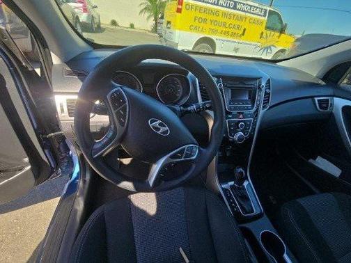 2016 Hyundai Elantra GT Base