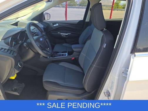 White Platinum Clearcoat Metallic 2018 Ford Escape SE