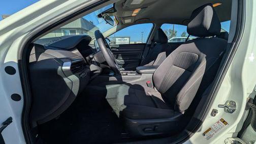 Glacier White 2025 Nissan Altima 2.5 SV